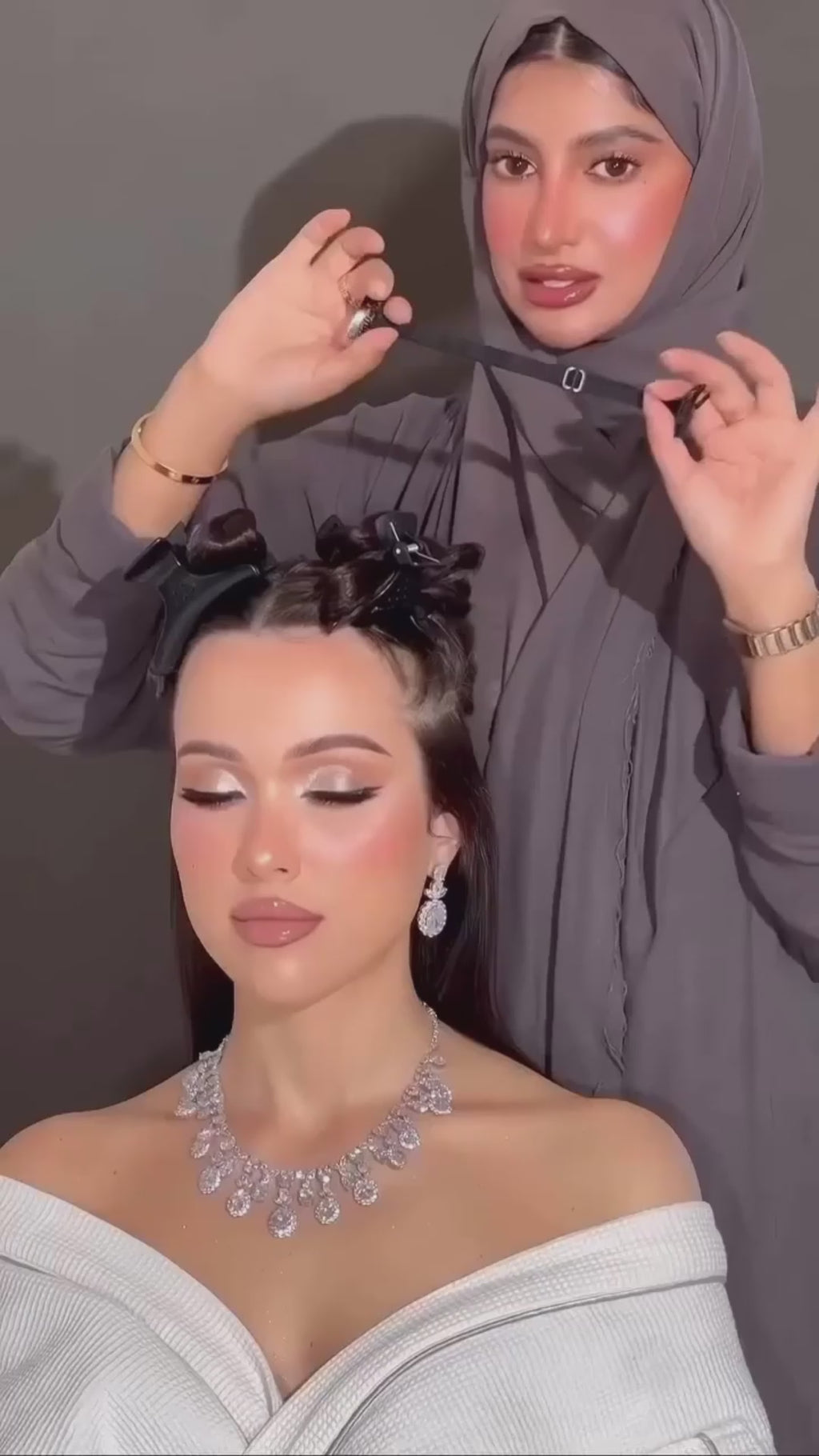 Video de prezentare Luma Lift Invisible Contour Band — fixare, ajustare și ascundere sub coafură
