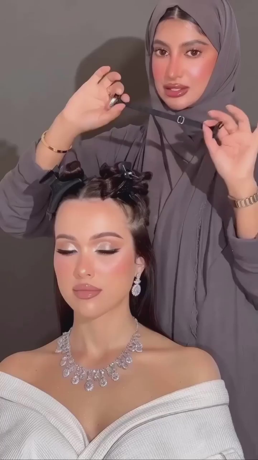 Video de prezentare Luma Lift Invisible Contour Band — fixare, ajustare și ascundere sub coafură